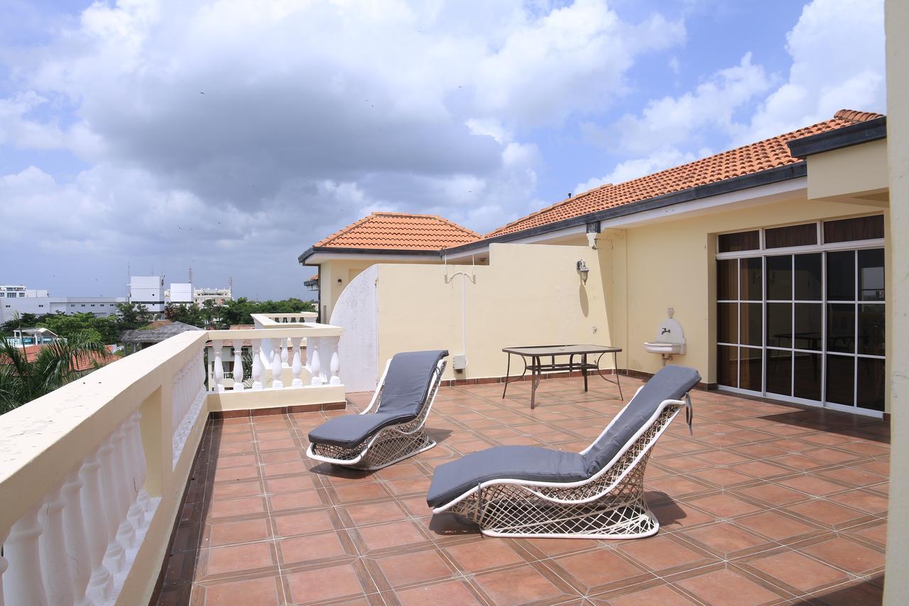 Residencial Las Palmeras De Willy Hotel Boca Chica Exterior photo