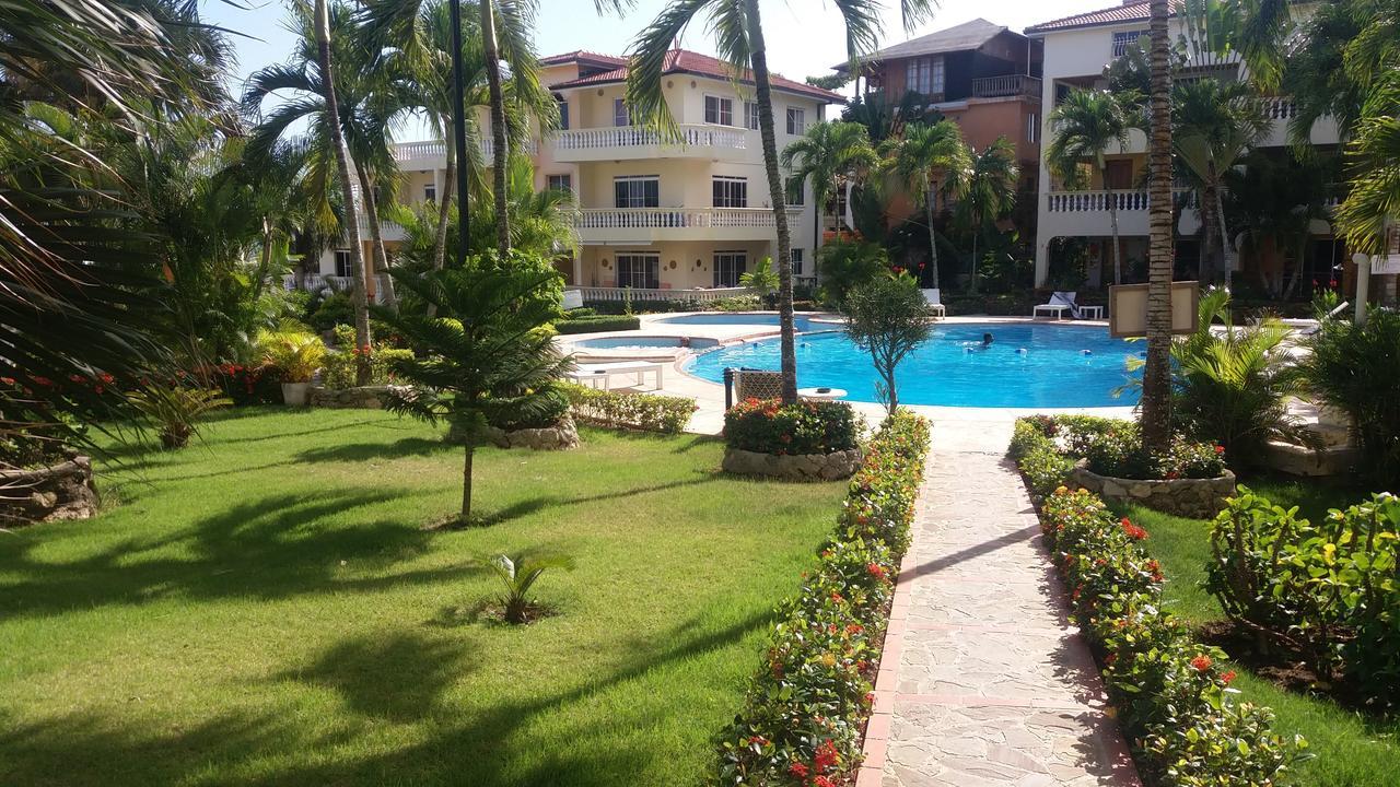 Residencial Las Palmeras De Willy Hotel Boca Chica Exterior photo