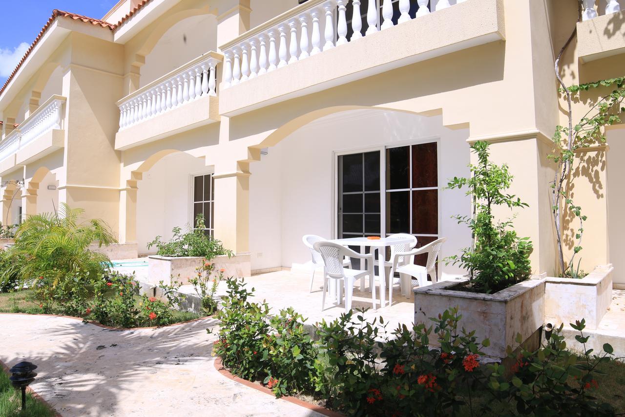 Residencial Las Palmeras De Willy Hotel Boca Chica Exterior photo
