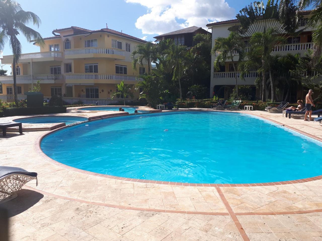 Residencial Las Palmeras De Willy Hotel Boca Chica Exterior photo