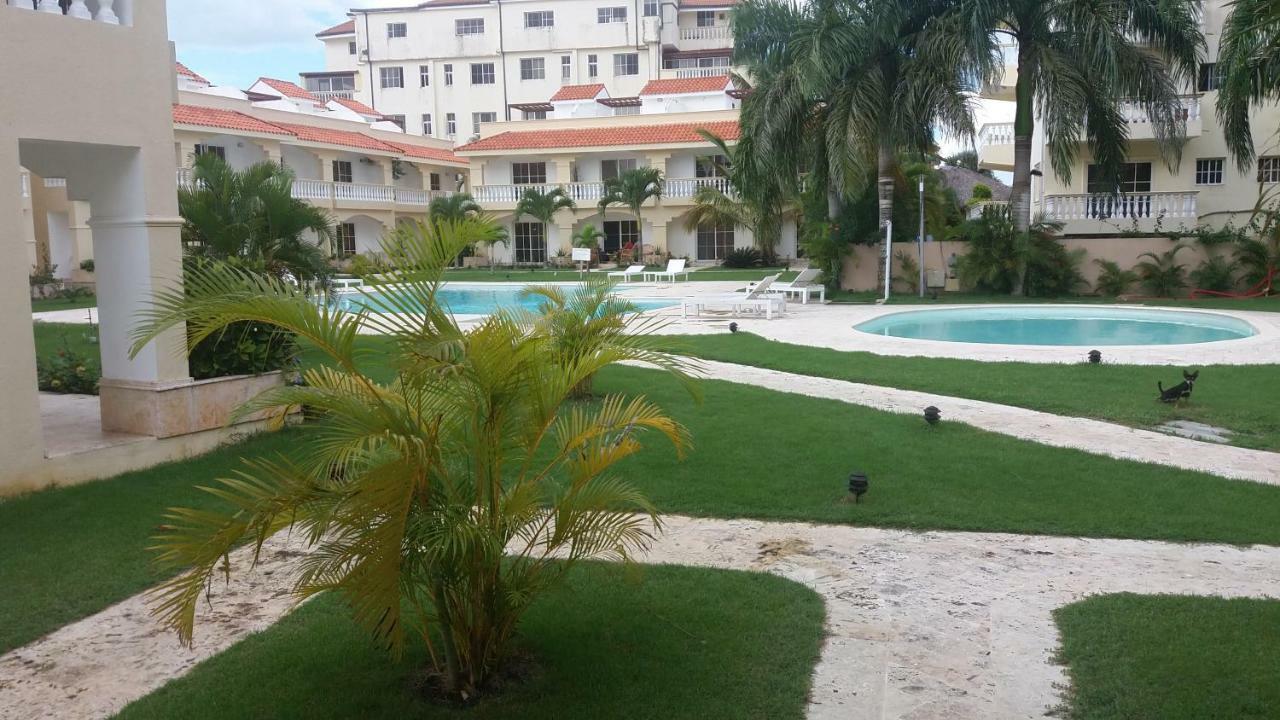 Residencial Las Palmeras De Willy Hotel Boca Chica Exterior photo